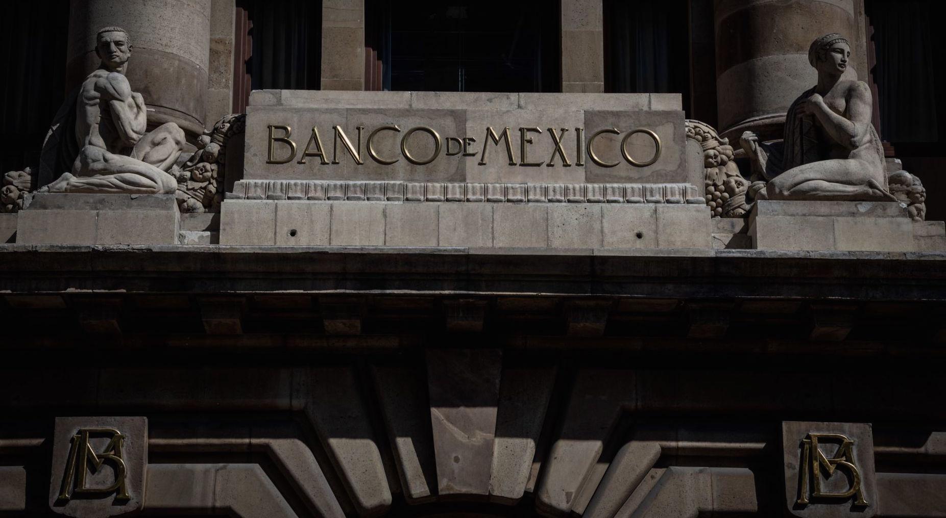 Banxico mejora perspectivas: Economía podría crecer hasta 6.7% en 2021, señala informe