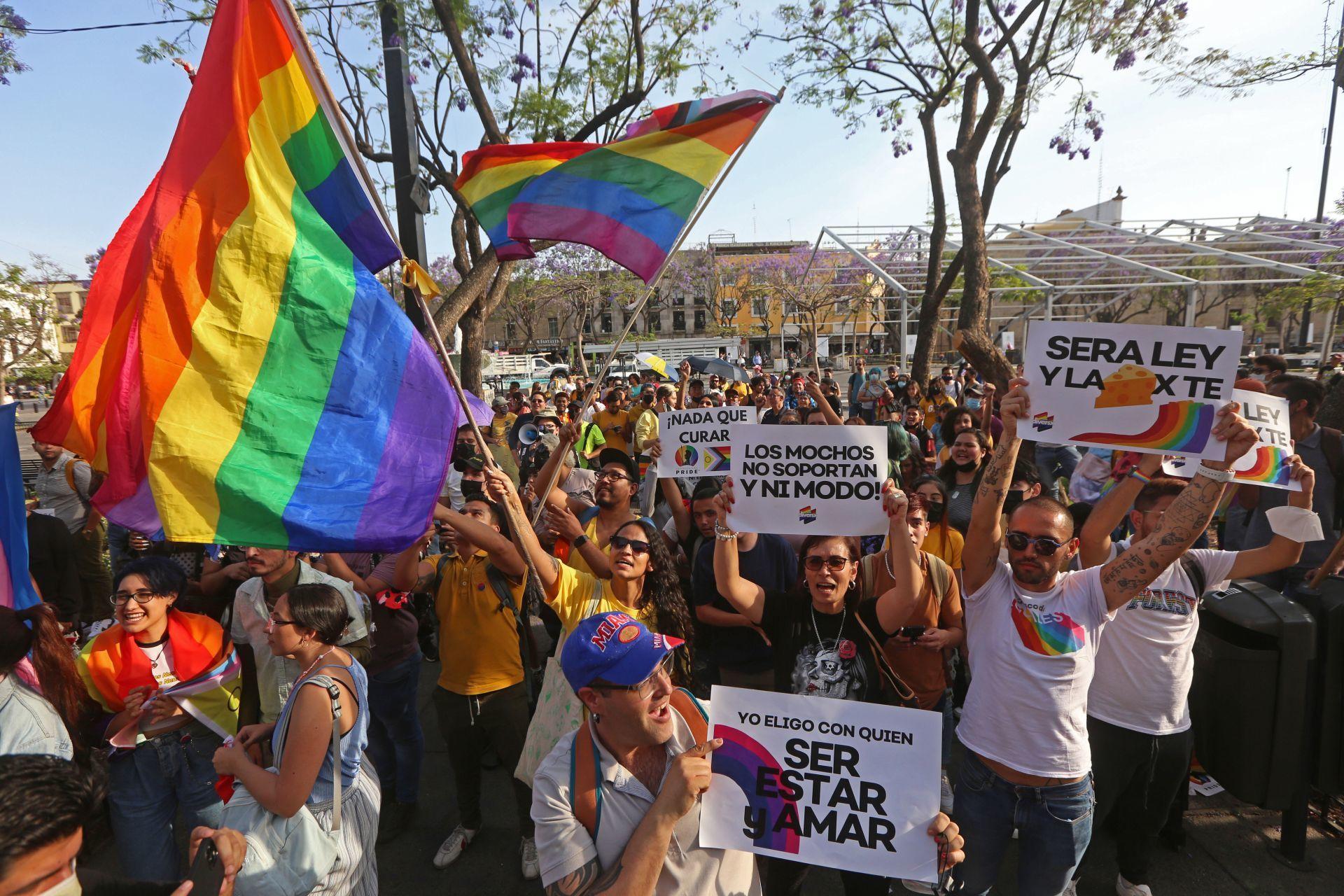 Jalisco reconoce el matrimonio igualitario y establece sanciones a quien realice terapias de conversión