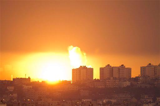 Tres cohetes palestinos alcanzan por primera vez Tel Aviv