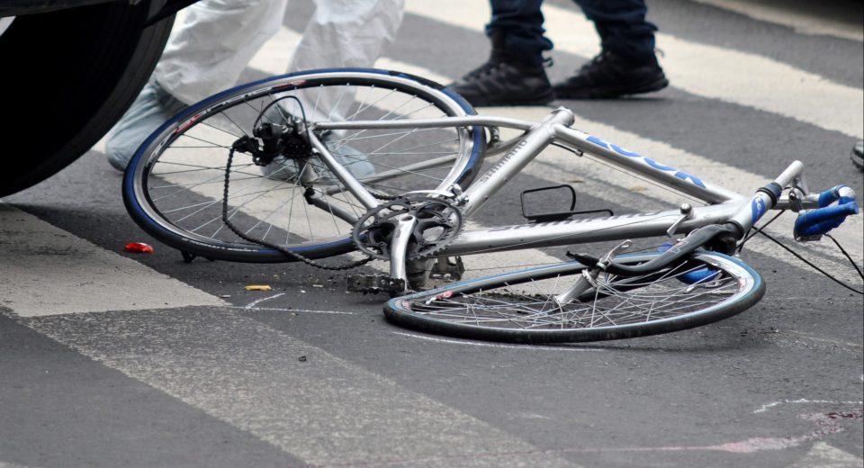 Transporte público atropella a ciclista en Tlalpan; lo reportan con traumatismo craneal severo