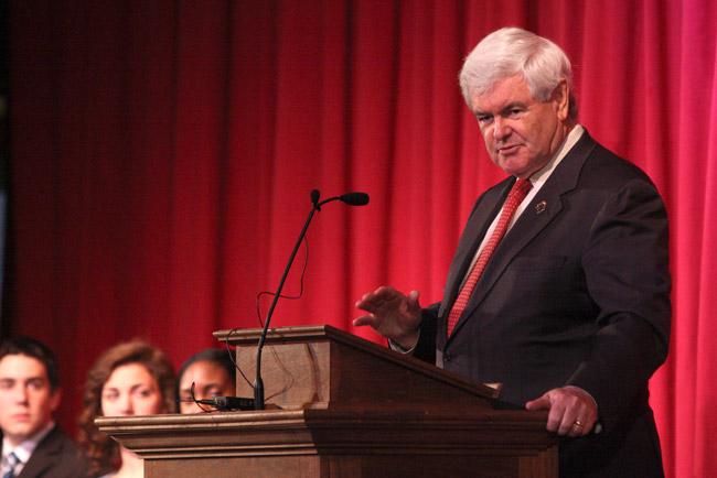 Uno menos: Gingrich <i>se baja</i> de la contienda presidencial