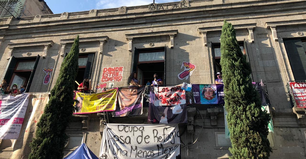 Frente Ni Una Menos anuncia salida de ocupación en CNDH; se mantiene colectiva Bloque Negro