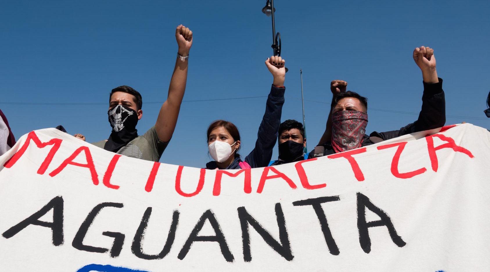 Vinculan a proceso a 74 normalistas en Chiapas por robo, daños y motín; seguirán el proceso en libertad