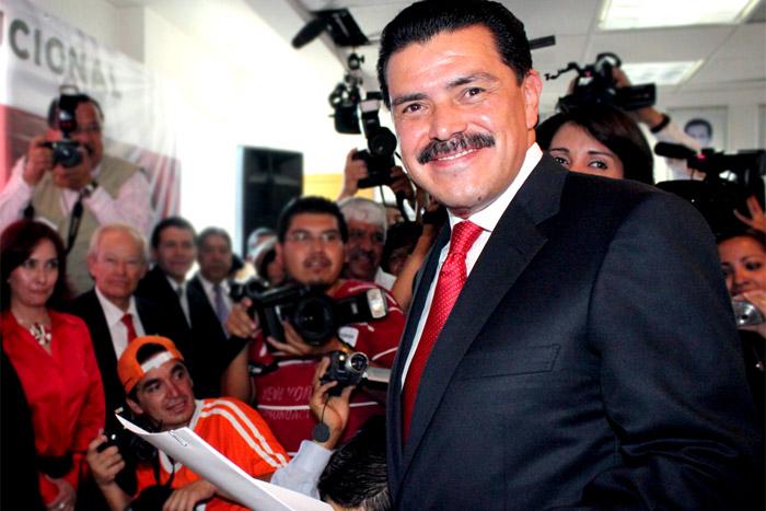 Olvera Ruiz ya es gobernador de Hidalgo