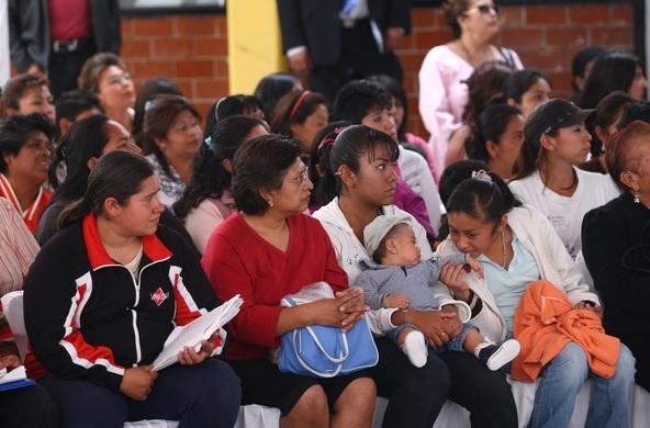 Sedesol sólo ha gastado 12 mil pesos de los 400 millones para seguro de madres