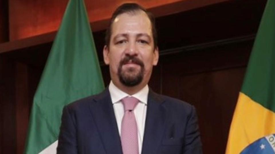 UIF impugna petición de FGR de cerrar caso contra magistrado Vargas