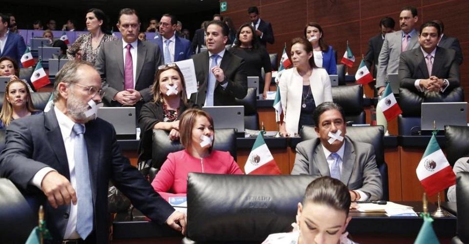 Senadores del PAN y PRI acusan a Morena de quitarles minutos para hablar en tribuna