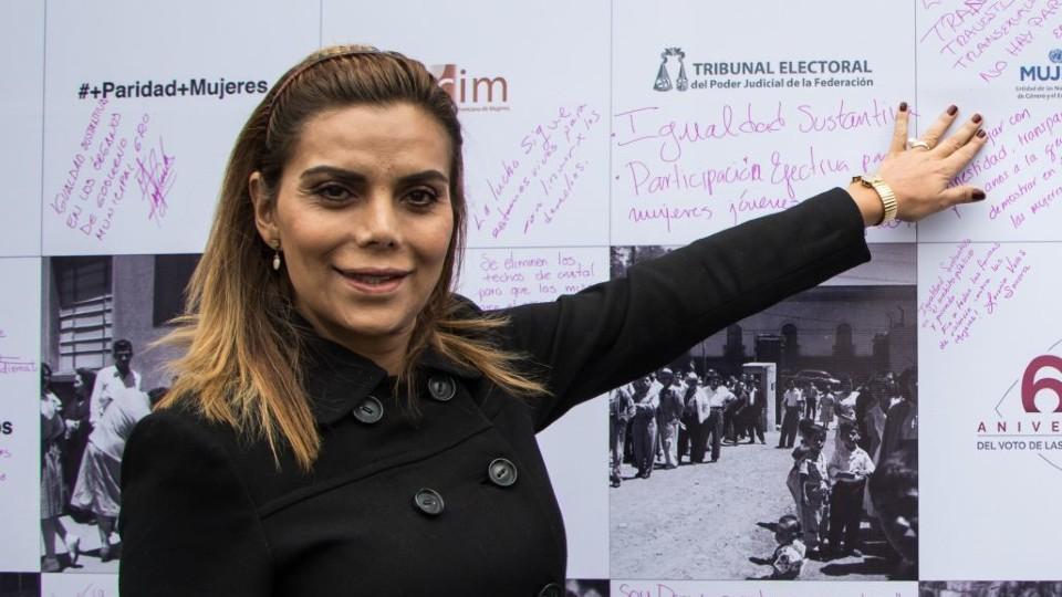 Diana Sánchez Barrios, lideresa de comerciantes, sale de la cárcel; seguirá su proceso en prisión domiciliaria