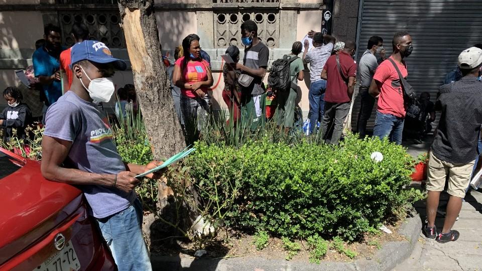 CDMX no habilitará albergues para haitianos; su permanencia no será larga, dice Sheinbaum