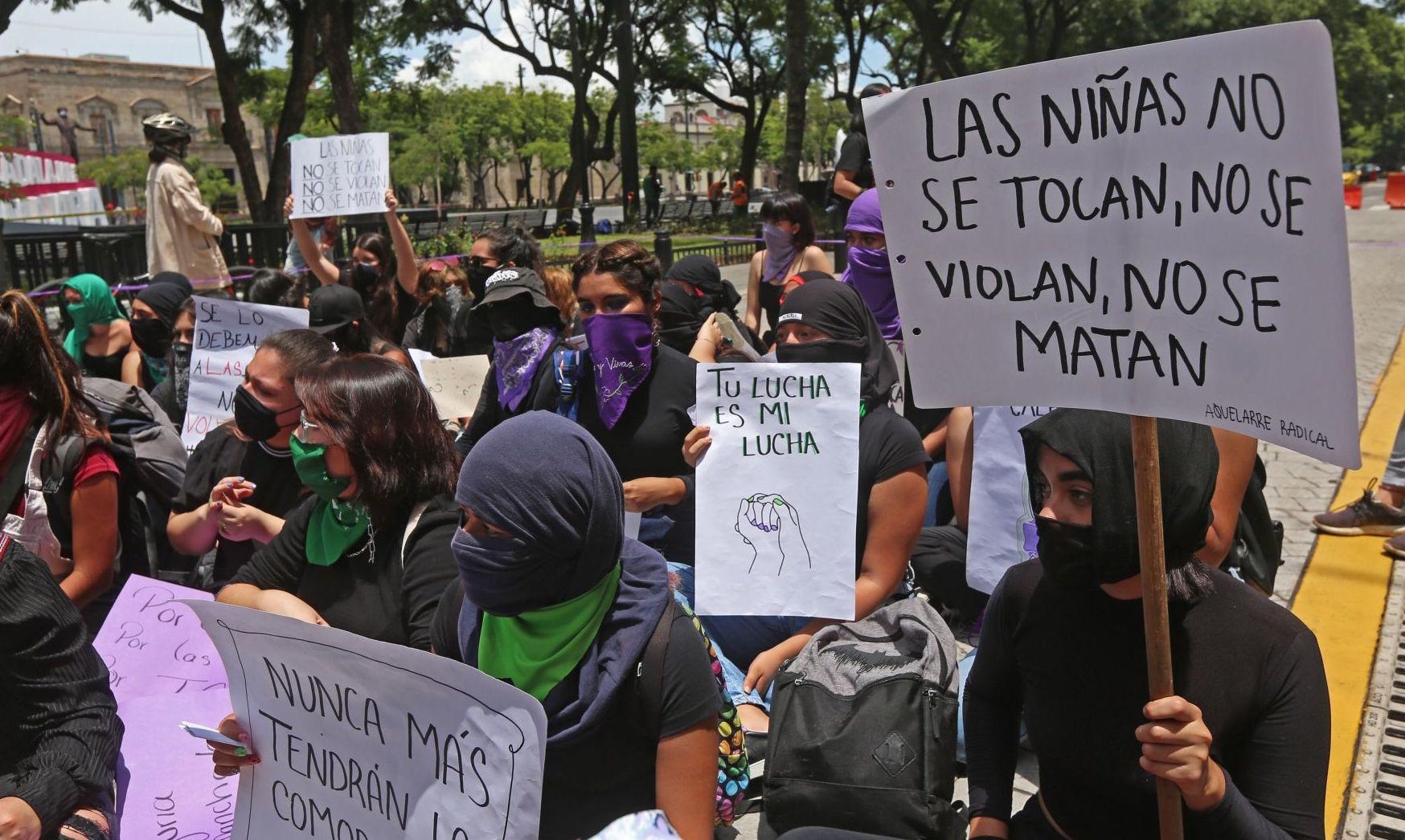 Vinculan a proceso a padrastro que abusó de niña en Morelos, pero sin prisión preventiva