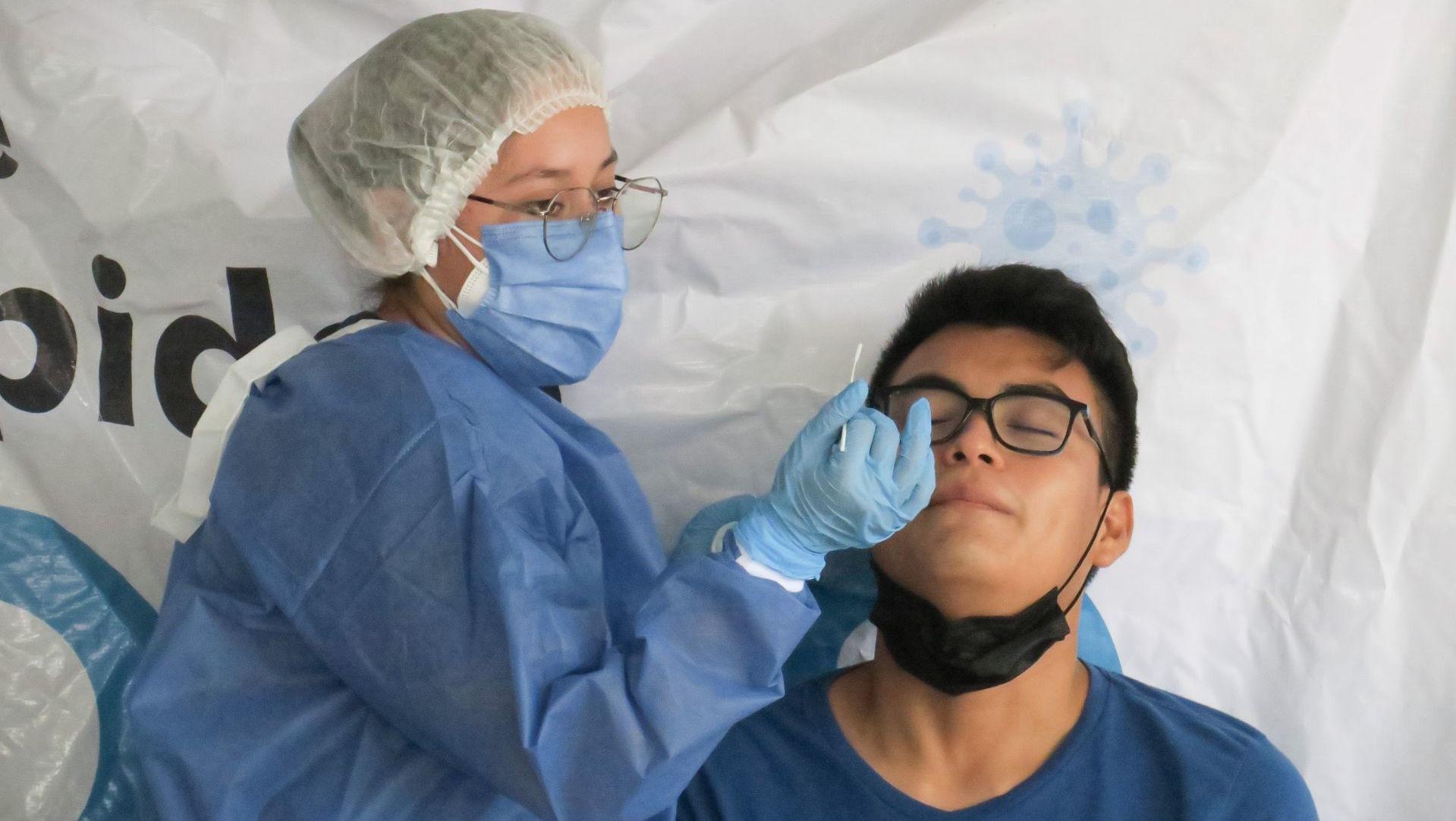 México suma 6 mil 81 nuevos casos de COVID; contagios han subido 18% en una semana