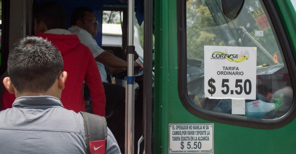 La tarifa de microbuses y combis subirá un peso en la Ciudad de México