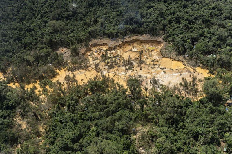 Brasil: analizan la apertura de tierras indígenas a la minería