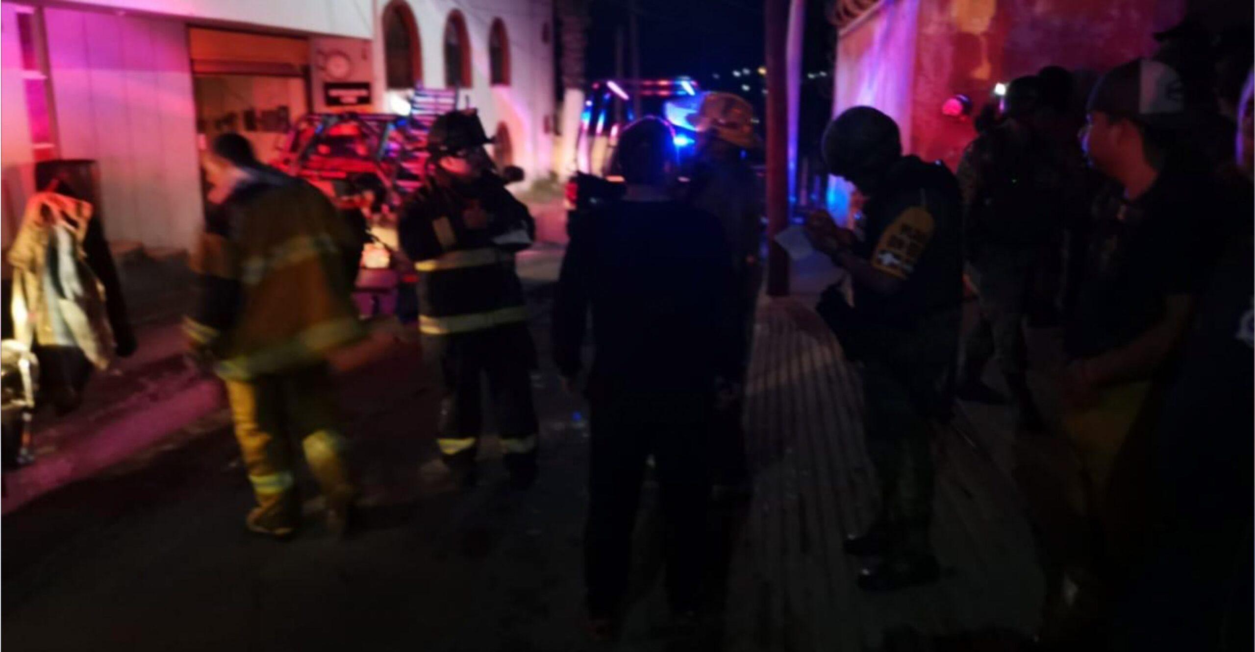 Grupo criminal incendia 15 vehículos y mata a 10 personas para evitar operativo en penal de Ciudad Juárez