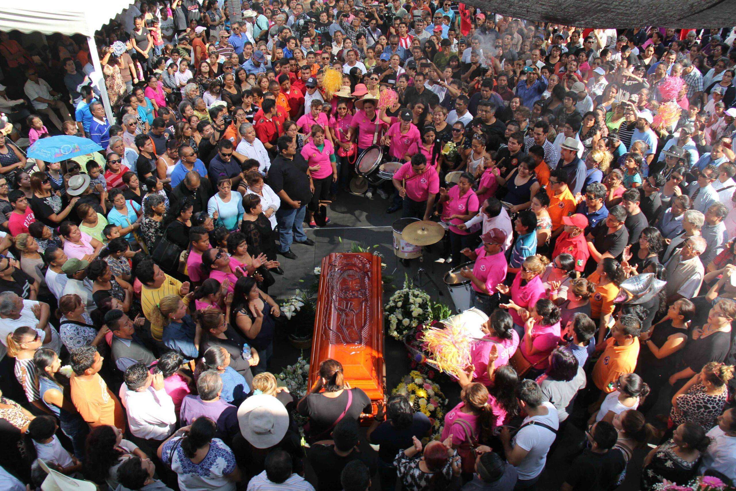 Gobernador de Morelos acusa a la delincuencia organizada del asesinato de alcaldesa en Temixco
