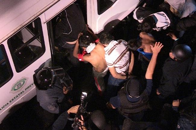 Liberan a 181 de los 194 estudiantes detenidos en Michoacán