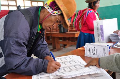 Perú elige hoy a su nuevo presidente