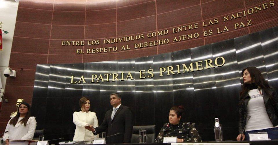 Aunque no firme usted es responsable: senadoras cuestionan a Rosario Robles por La Estafa Maestra