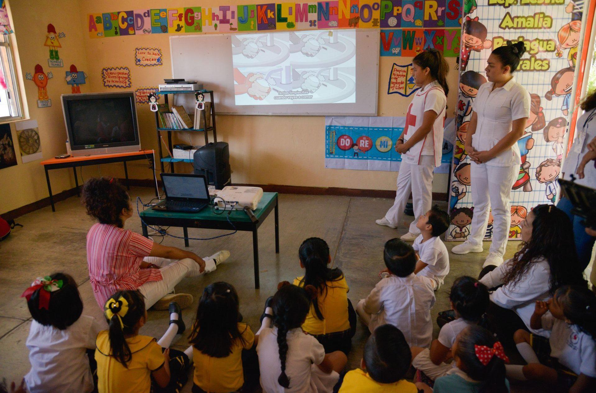 Conductores de televisión ayudarán a los maestros en las clases por TV, anuncia SEP