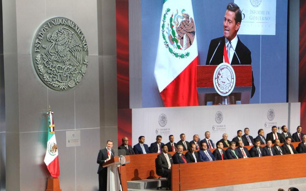 Peña presume que deja estabilidad política, social y económica pero reconoce que no logró la paz