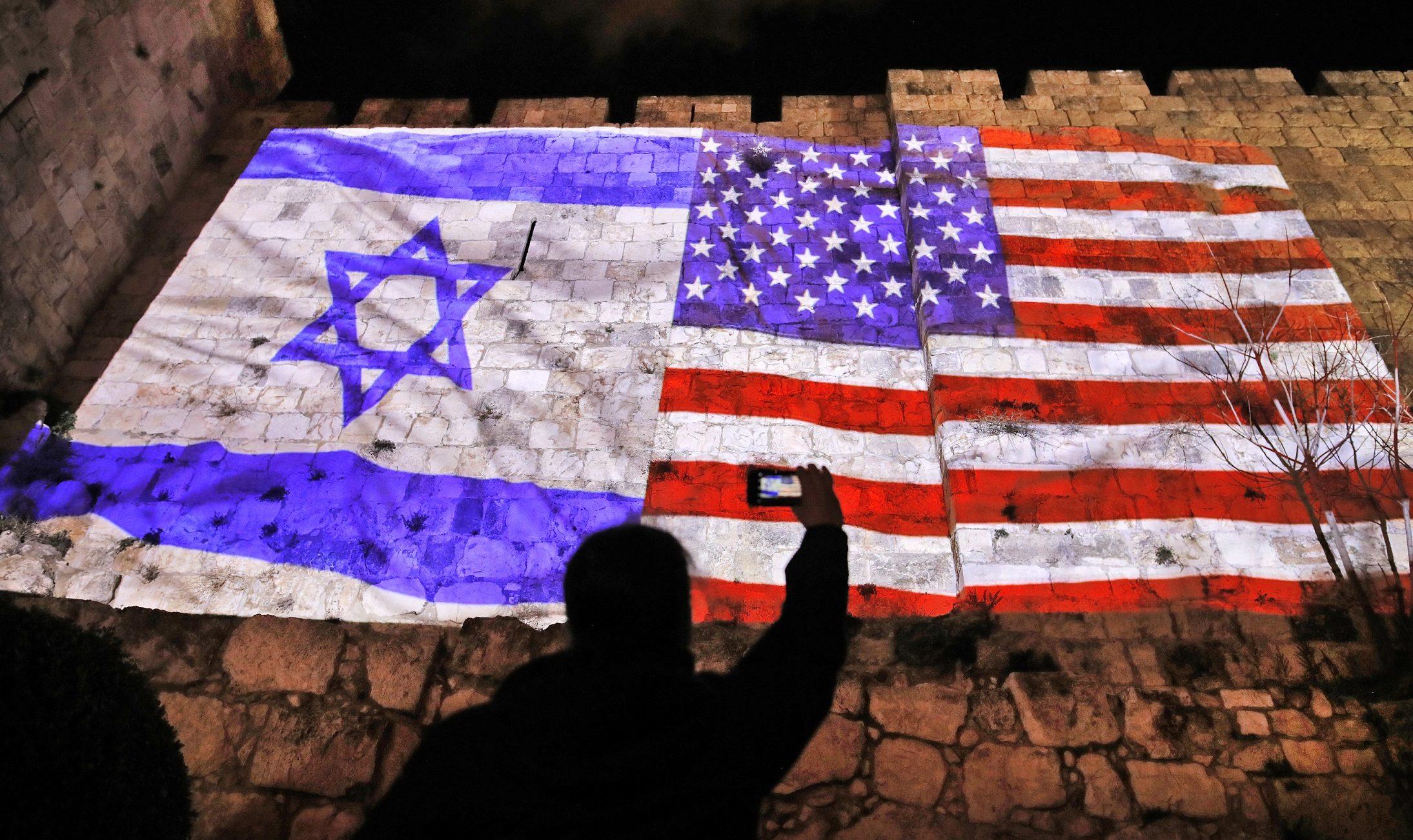Trump reconoce a Jerusalén como la capital de Israel; es necesario para alcanzar la paz, dice