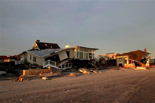 Desastres naturales mundiales costaron 65 mmdd a aseguradoras en 2012