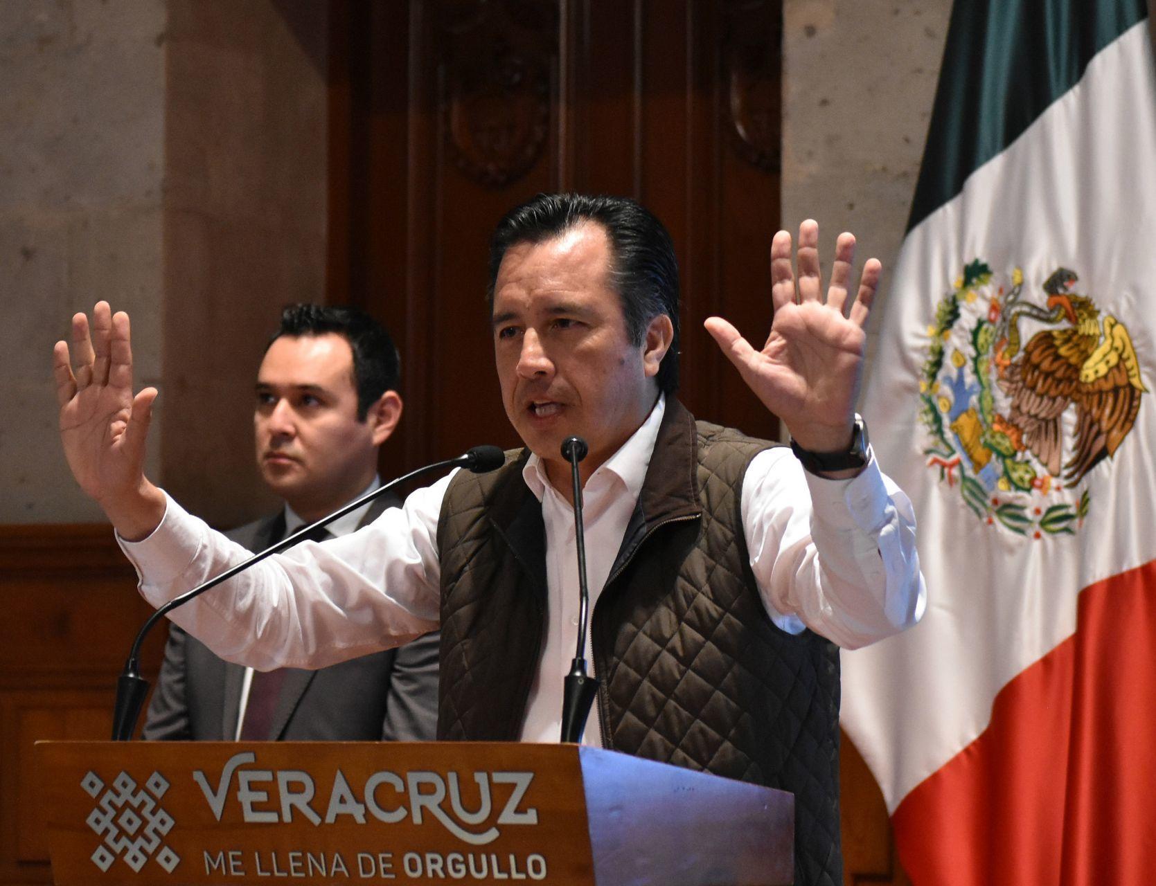 ‘En Veracruz no preocupa nueva cepa de COVID, no llegan vuelos de Inglaterra’: Cuitláhuac García