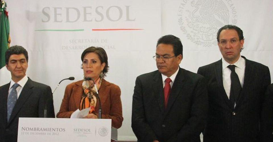 Dichos de cuatro excolaboradores y supuestas omisiones: las pruebas contra Robles por crimen organizado