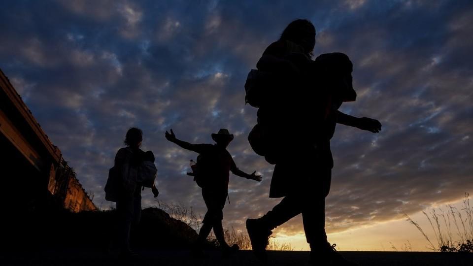 ‘¡Nos tiene que echar la mano!’: la petición de la caravana migrante a Biden