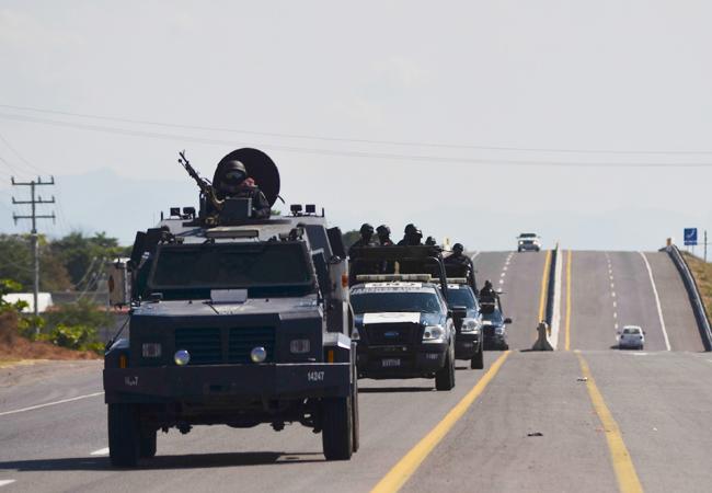 Van 110 detenidos y 20 policías arraigados  en Michoacán