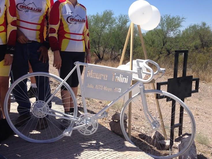 En imágenes: Homenaje al ciclista Mauro Talini
