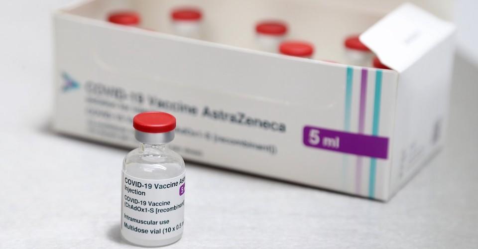 México autoriza vacuna de AstraZeneca para uso de emergencia contra COVID-19
