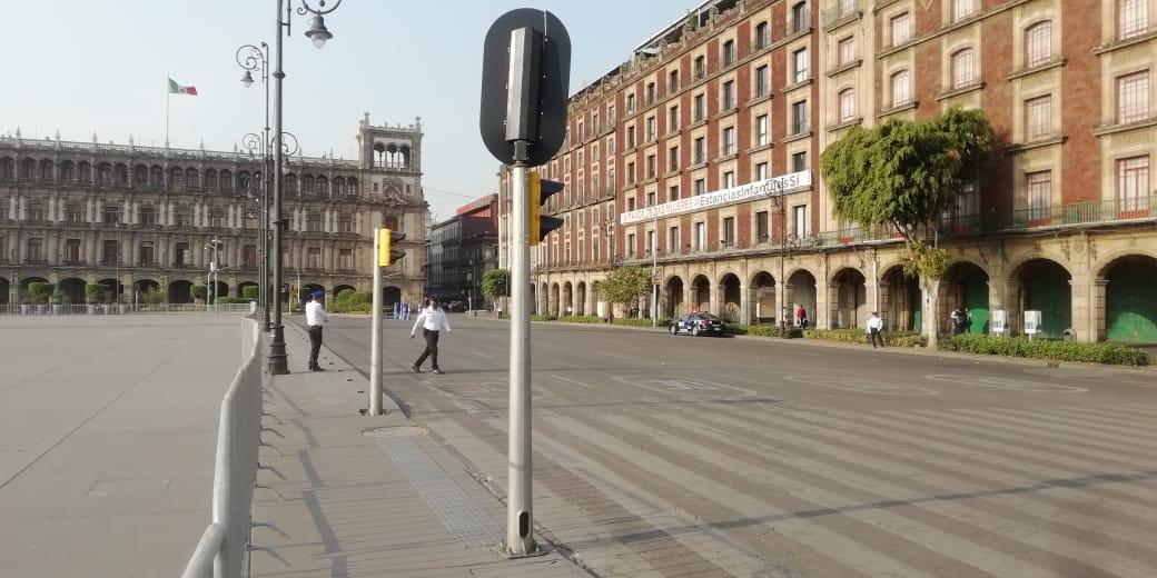 Centro de la CDMX amanece cercado: cierran acceso al Zócalo y otras calles por emergencia sanitaria