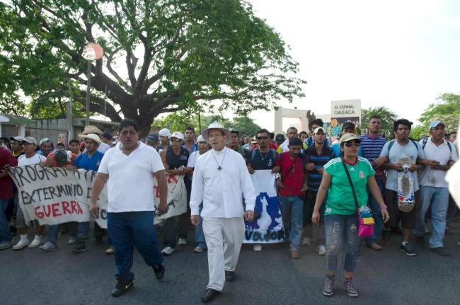 Migrantes presentan 45 quejas ante la CNDH por forcejeo con autoridades federales