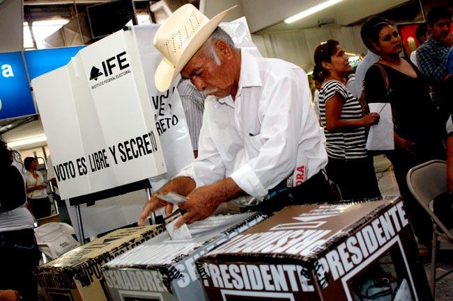 Prevé IFE uso de urnas electrónicas para comicios de 2015