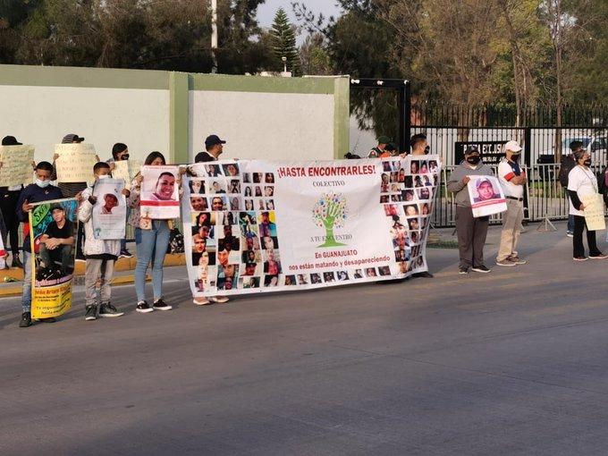 “También nos puede escuchar”: familiares de desaparecidos en Guanajuato piden hablar con AMLO