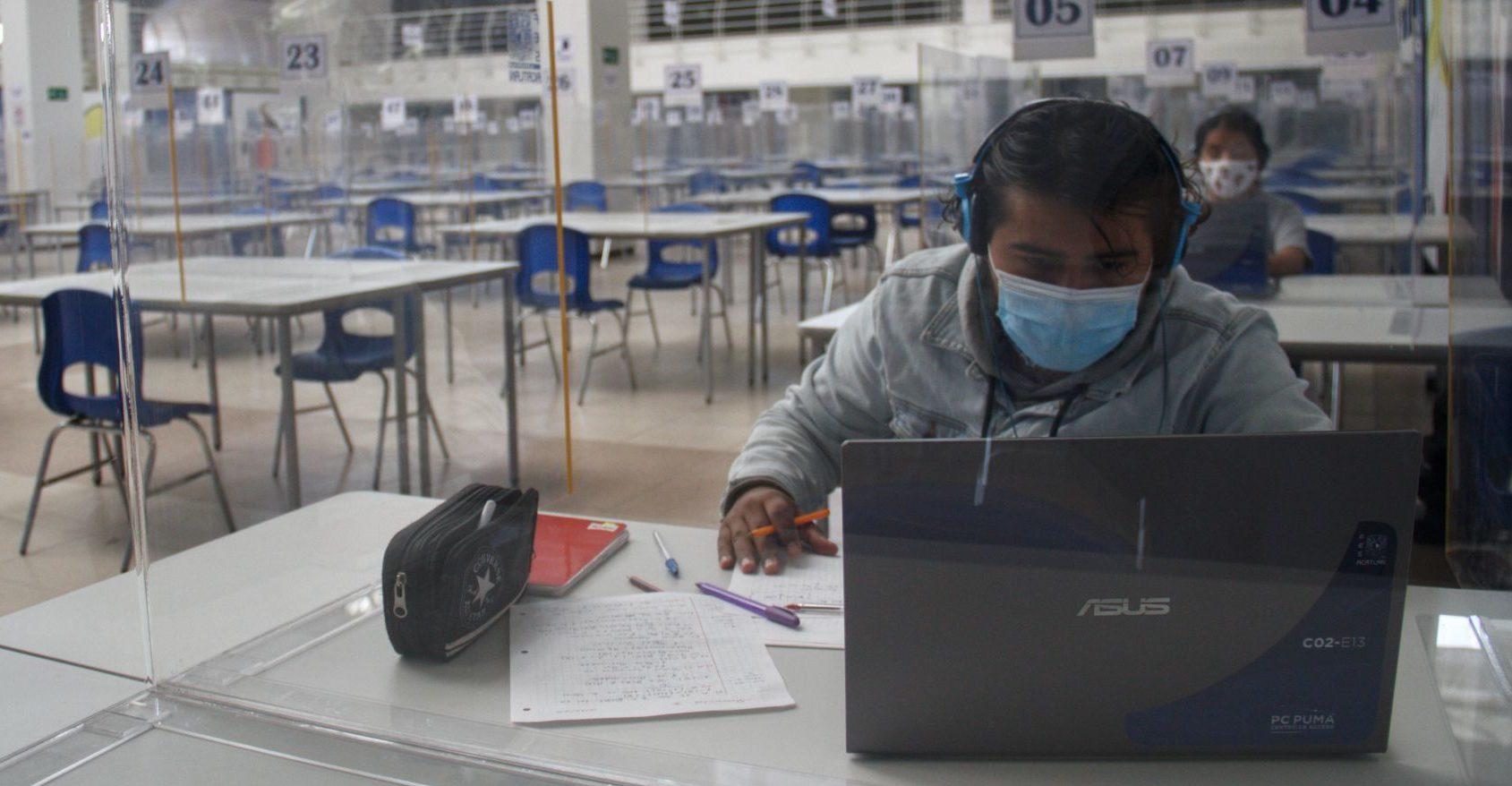 ‘¿Está muy cómodo?’ AMLO critica a las universidades que no han regresado a clases presenciales