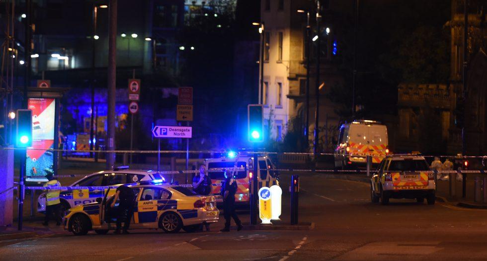 19 muertos y 50 heridos por explosiones tras concierto de Ariana Grande en Manchester