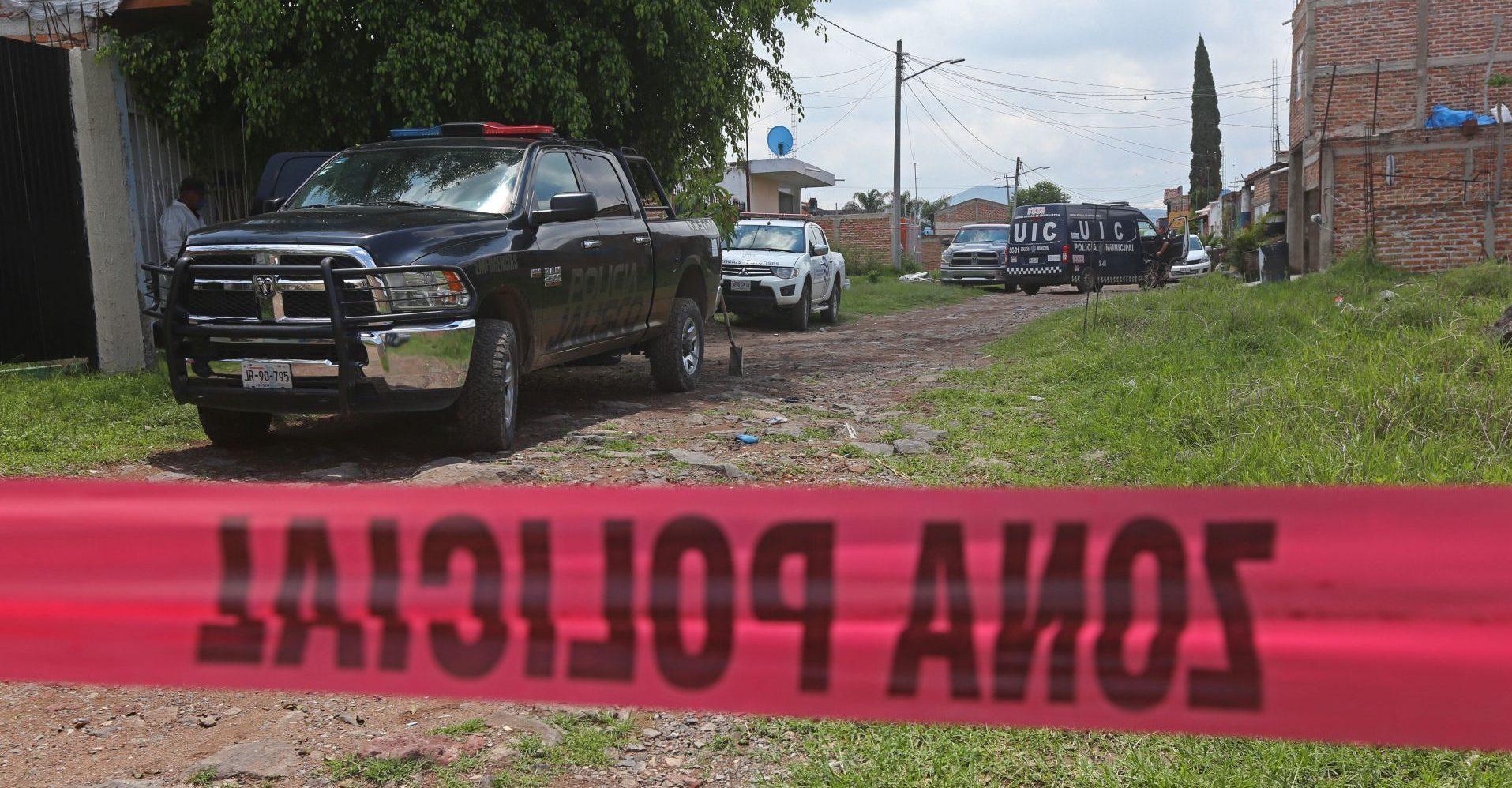 Hallan restos de 113 personas en fosa de El Sabino, en Jalisco