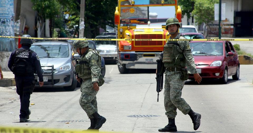 80% de los mexicanos piensa que el Ejército y la Marina deben vigilar las calles y carreteras del país