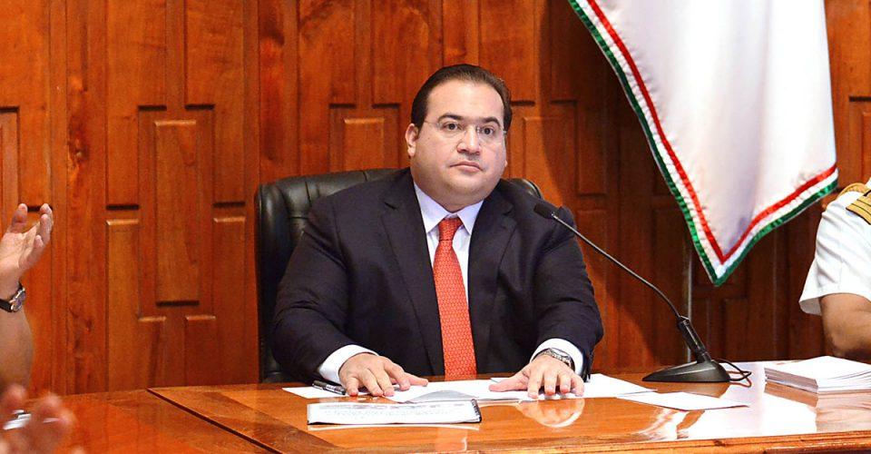 Alcaldes de Veracruz fueron amenazados para firmar carta de apoyo a Duarte, acusa Héctor Yunes