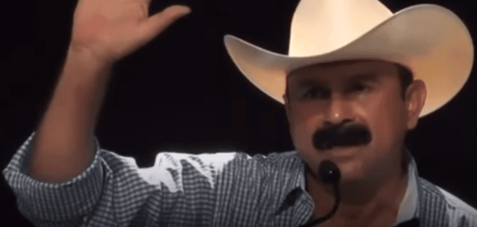 Échenme la mano: Las frases del alcalde que robó poquito que ahora es candidato a gobernador