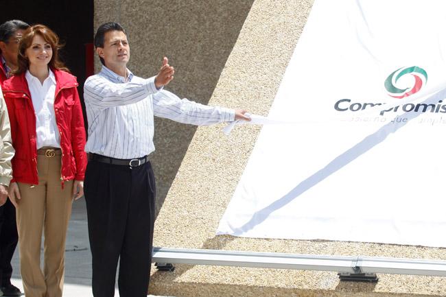 Televisa y TV Azteca, <i>castigadas</i> con 11 mdp por spots de Peña Nieto