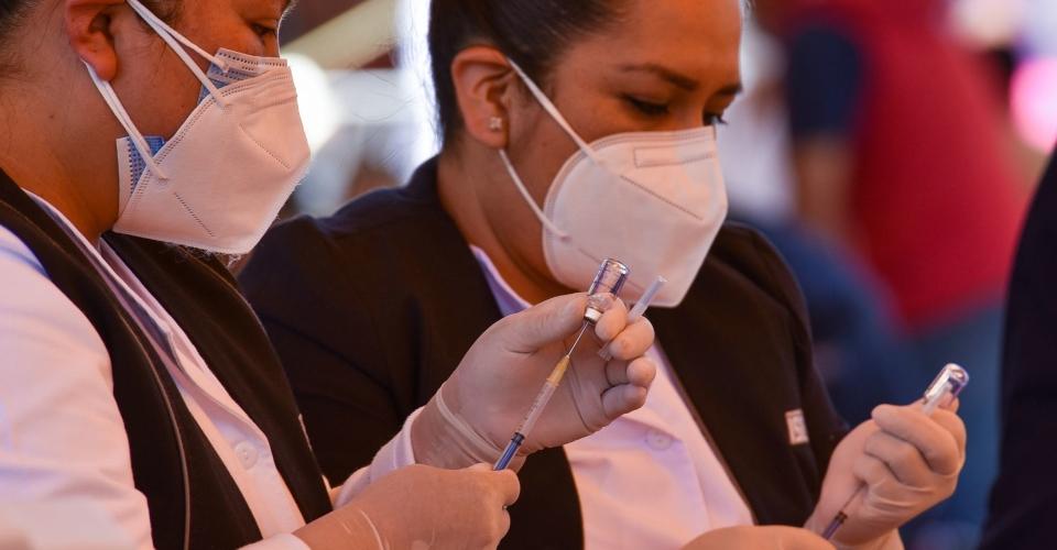Llegan segundas dosis de vacuna COVID para municipios de Jalisco con dos semanas de retraso