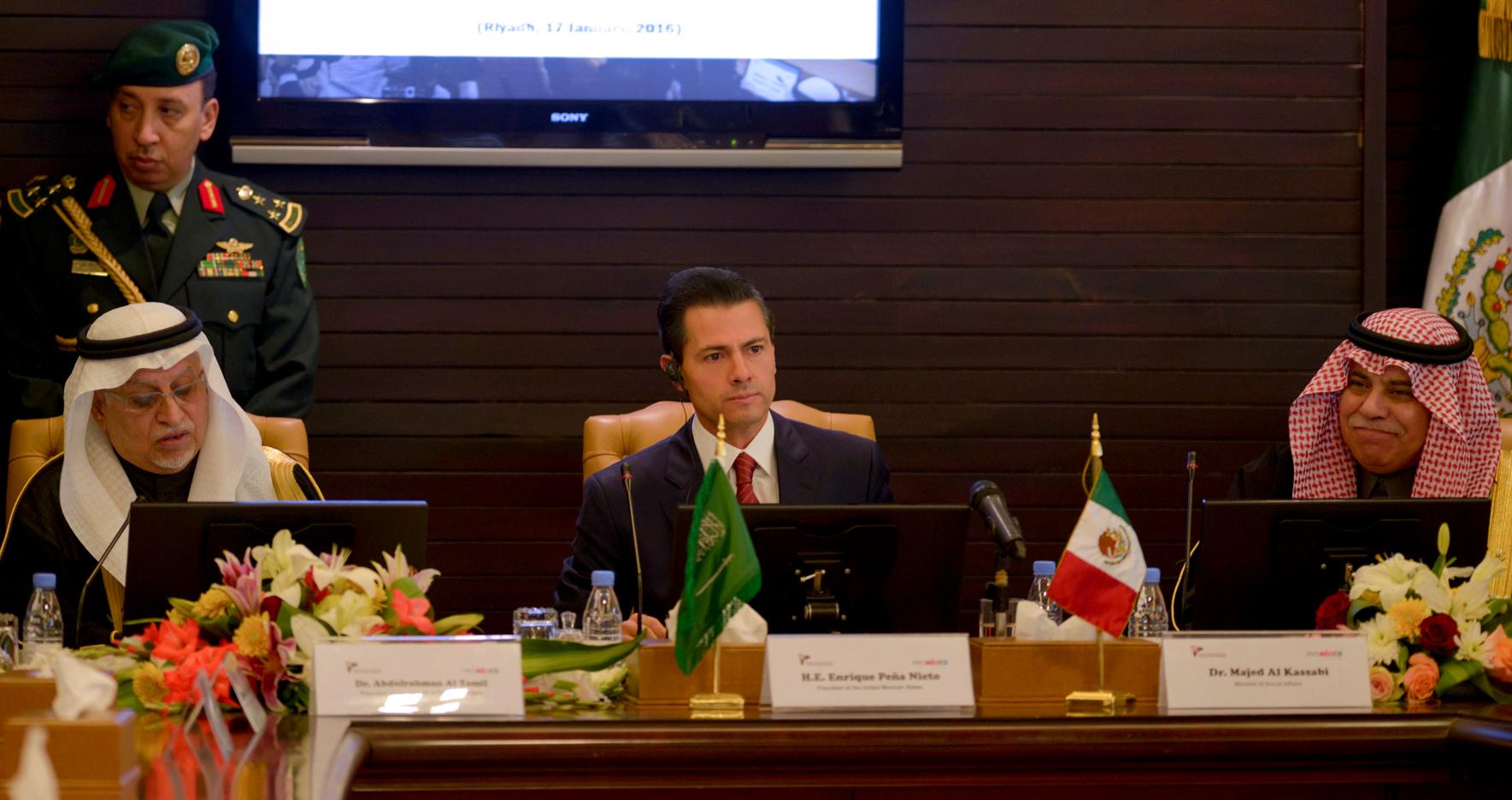 México y Arabia Saudita firman 11 acuerdos en energía, turismo y combate a la delincuencia organizada