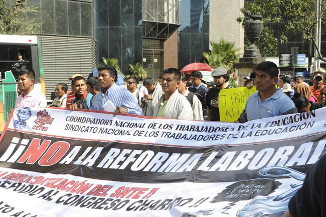 PRI <i>rasura</i> democracia sindical de la Reforma Laboral