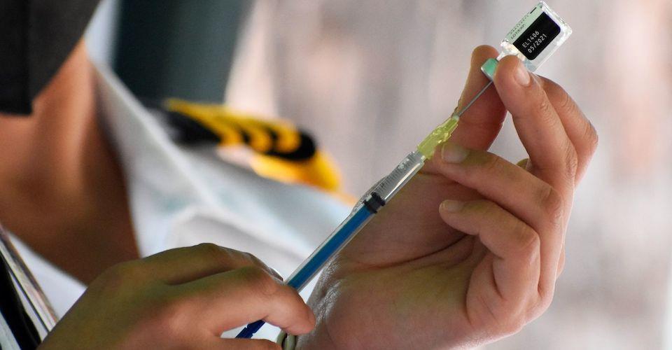 AMLO anuncia que negoció para tener 12 millones de vacunas en marzo