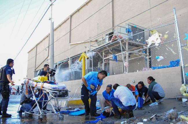 Suman 5 muertos por explosión en maquiladora de Ciudad Juárez