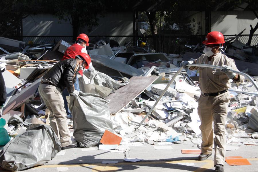 A casi tres años de la explosión en la Torre de Pemex, tres familias luchan por ser indemnizadas
