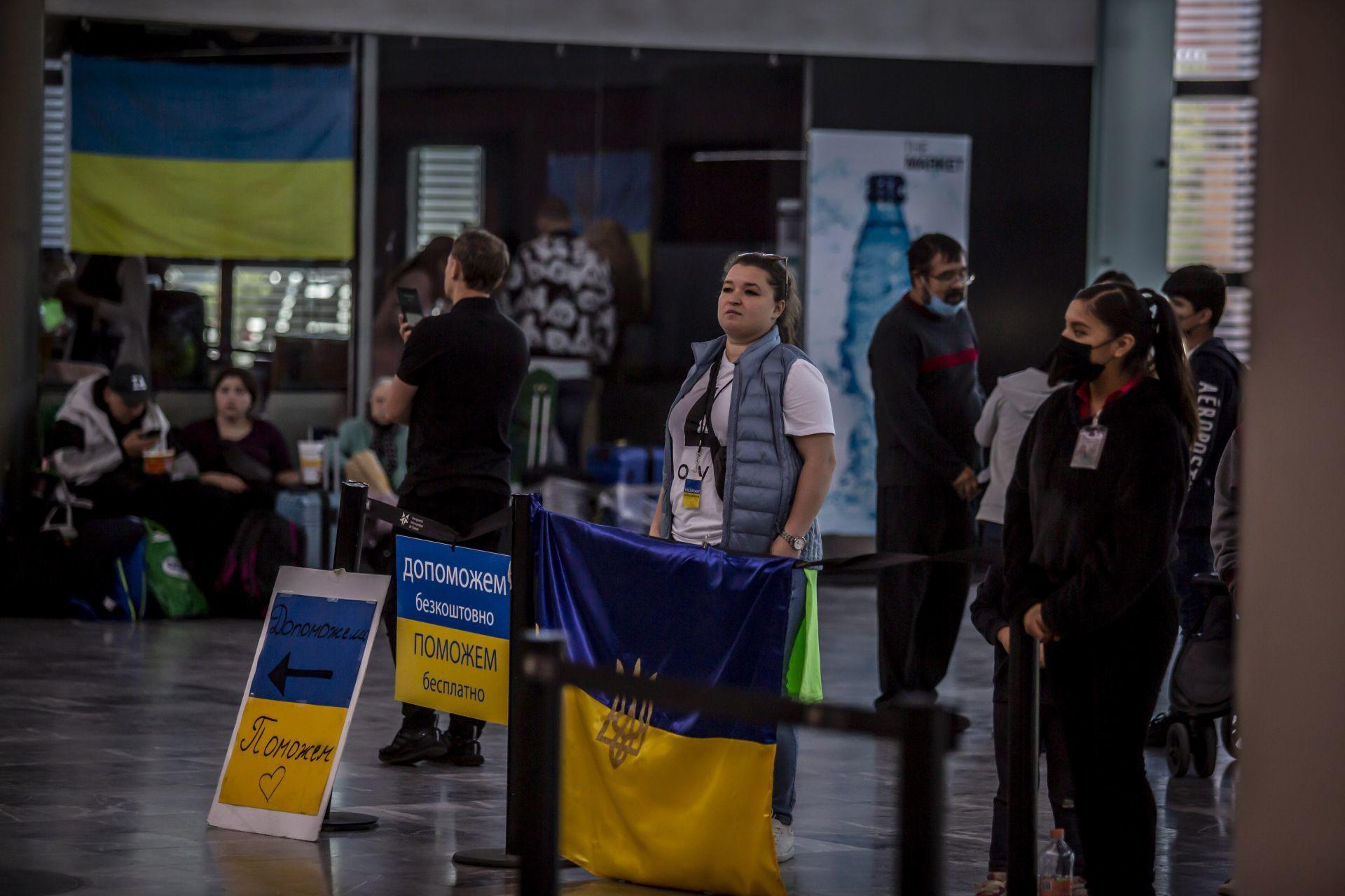 EU ya no recibirá a ucranianos que quieran asilo y lleguen por México; habrá sistema electrónico